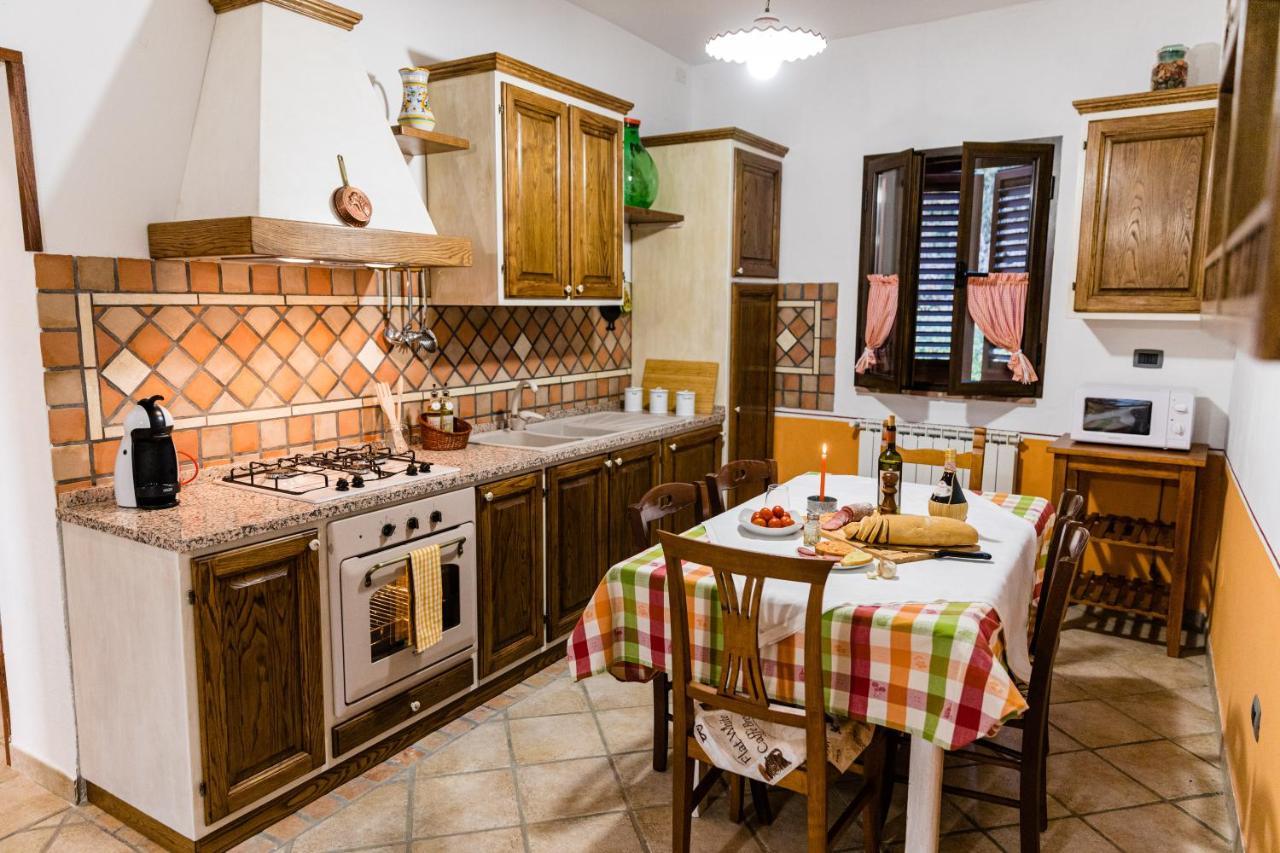Locazione Turistica Casa Vento Della Toscana فويانو ديلا تشيانا المظهر الخارجي الصورة